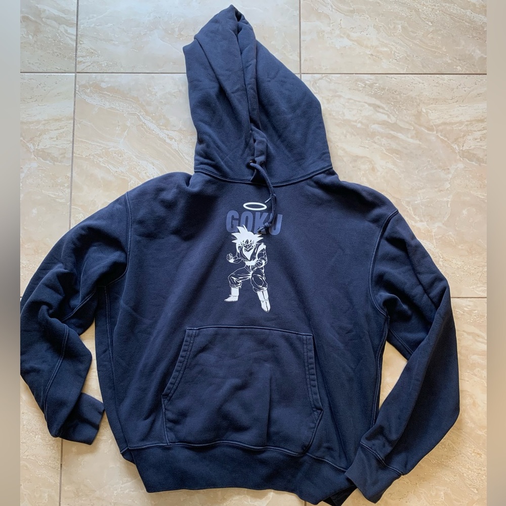 Uniqlo goku hoodie